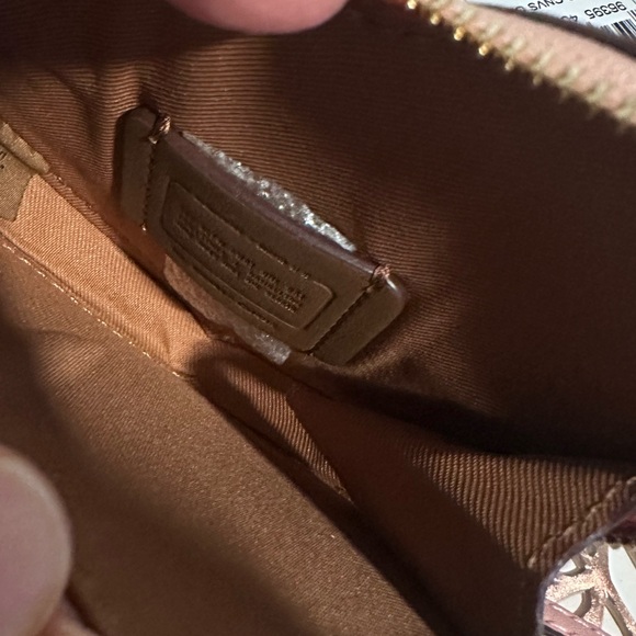 NWT Coach X Observed By Us Heart Coin Case In Signature Canvas - Picture 11 of 15